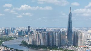 Toàn cảnh khu đô thị Vinhomes cao tầng bên sông tại TP HCM nhìn từ trên cao