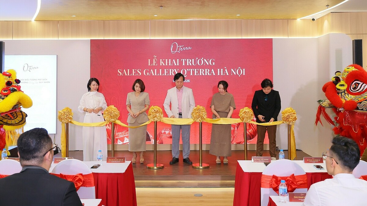 Nghi thức cắt băng khai trương Sales Gallery Q'Terra tại Hà Nội