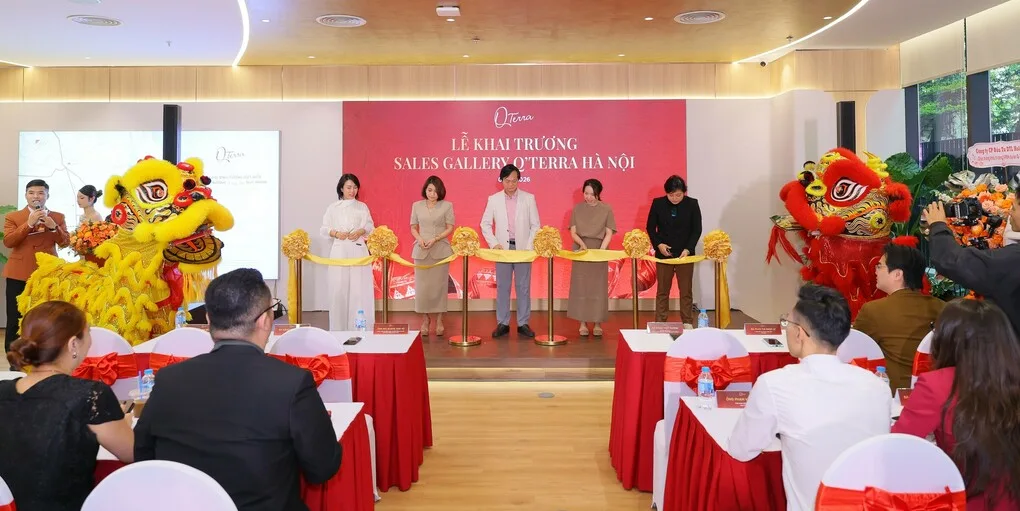 Toàn cảnh lễ khai trương Sales Gallery Q'Terra Hà Nội với múa lân